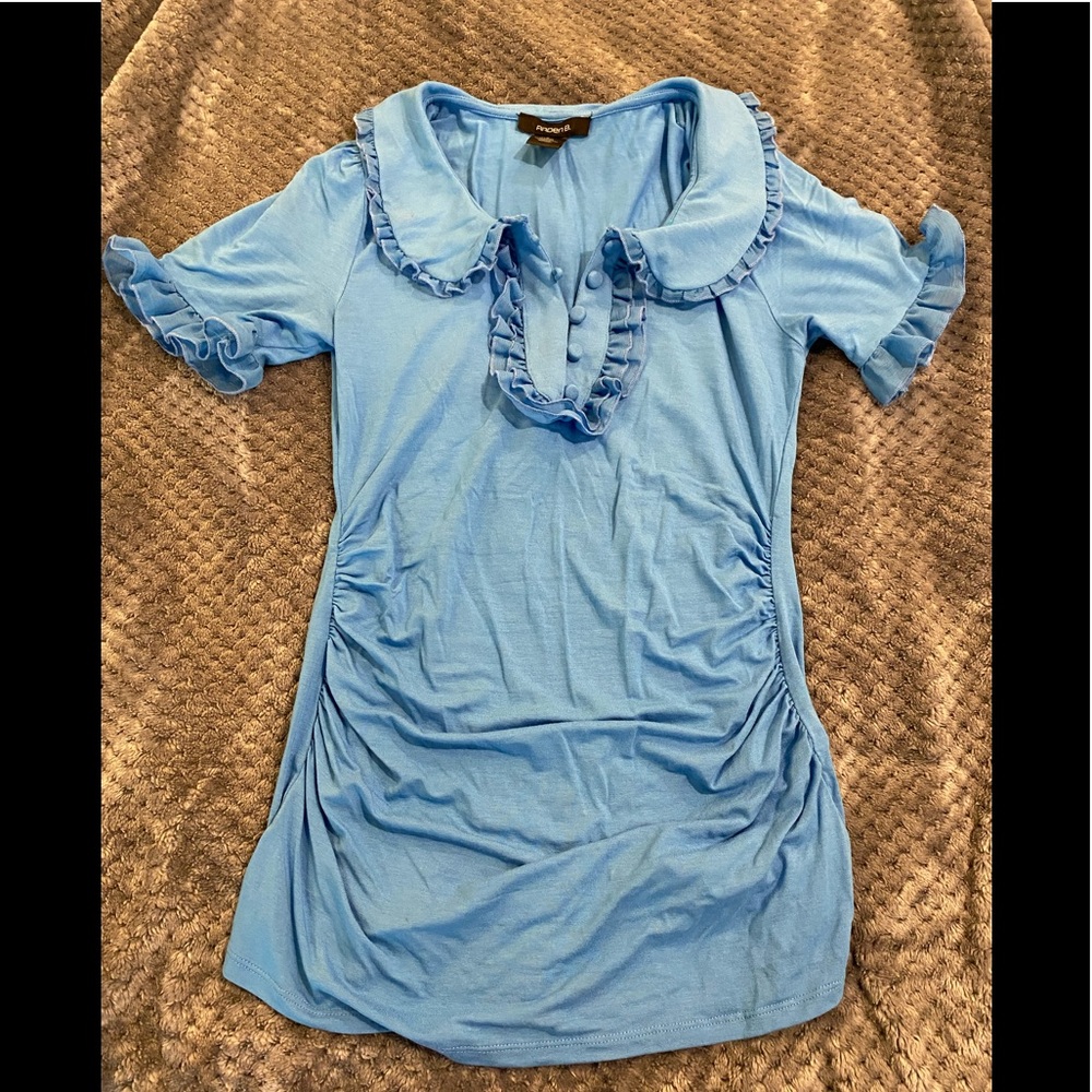 EC worn 1X blue Arden B ruffle shirt SzS